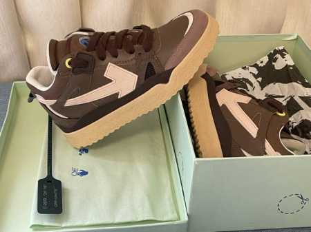情侣款 Off white 22爆款休闲运动鞋 高端顶级原单品质，原厂原单材料，最新休闲运动鞋，最高顶级版本 T台走秀款，专柜厨窗款原版开模大底，超级重工，手工 - 点击图像关闭
