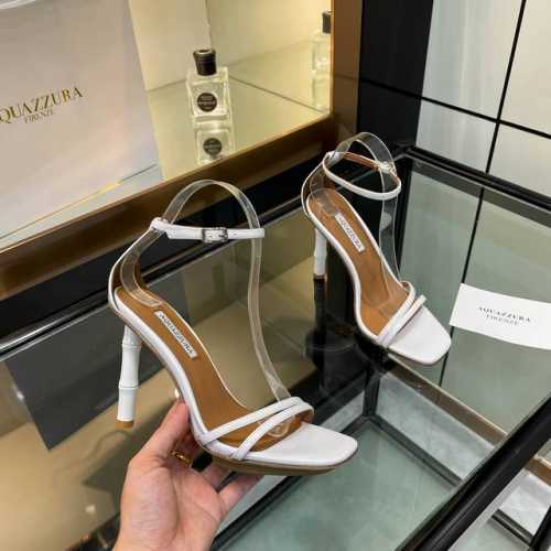 Aquazzura 2024新款凉鞋 代购品质！！！1原版开发的竹节高跟凉鞋水台走秀款，简直是时尚的巅峰之作！竹节高跟独具一格，宛如艺术品般精致。水台的巧妙设计