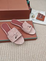 高版本 主打多色 LP新品发售Loro Piana 官网同款针织拖鞋｜采用 Wish 羊京面料制作｜鞋面采用独特针织面料制作工艺｜双层羊皮，垫脚丝绸羊皮，全方位