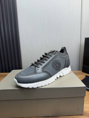 工厂p价 giorgio Armani阿玛尼 官网爆款热卖 原版1:1出货 原版牛皮拼接 牛里 原版轻便发泡大底码数:39 40 41 42 43 44 45订