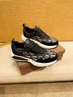 调工厂p价 男装男鞋 运动原单 Dior 迪奥新款休闲鞋 时尚百搭 版型简洁大气 面料采用进口牛皮 真皮内里 原版耐磨橡胶大底 独家新款 实物拍摄 多色色可选
