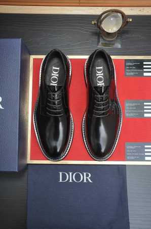 出厂价 Dior 水染牛皮内里 迪奥原版1:1高品质出厂，进口原版料，进口版原牛皮，水染牛皮内里，原版TPU大底，码数:39-44 38 45订做不退换 - 点击图像关闭
