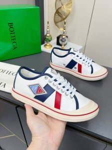 bottega Veneta 葆蝶家Bv最新款Eliot系列 复古 篮球鞋 休闲 运动 帆布鞋 上市即封神！低邦 以复古篮球运动鞋为灵感，色彩组合彰显青春活力，