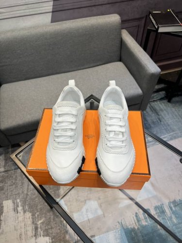 独家实拍 顶级版本 Hermes 24Ss Fe New Arrival~秋冬新款 Bouncing 情侣运动鞋 爱马仕最舒服的鞋没有之一 上脚特轻又巨好看 逛