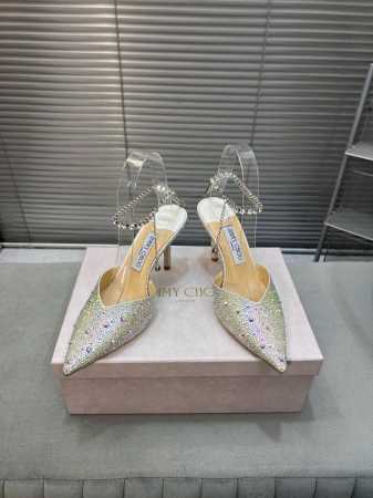 480 顶级版本 Jimmy Choo｜周仰杰新款水钻链条尖头高跟鞋单鞋 Jc家永恒经典之作 简约设计 满满的少女风 既摩登又复古的味道 非常的简连衣裙还是牛仔 - 点击图像关闭