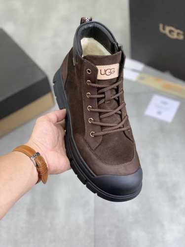 工厂价 真羊毛 UGG 爆款男鞋官方网同步正品品质不是一般市场仿货可比拟的鞋面为进口意大利磨砂牛皮，内里：垫脚级真羊毛只有A级才能显效果 手感柔滑细腻鞋型大气，