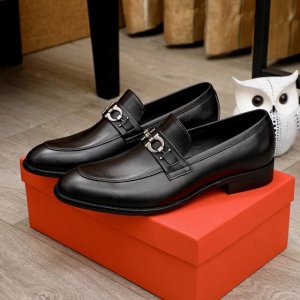 调工厂p价 男装男鞋 运动原单 菲拉格幕 Ferragamo 新款男士休闲套脚鞋官网原版1:1开模，原单品质做工精细，高端奢华鞋面采用进口意大利头层牛皮皮内里橡