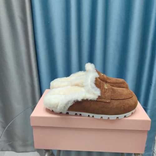 独家首发MIUMIU*缪缪厚底年新款英伦风包头毛拖G024-1014 怎么穿都好看今夏时髦精最爱 看起来不怎么舒服 上脚超级舒服 面料：对版帆布 很多不对请注意