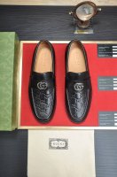 出厂价P 古奇 Gucci 高端牛里 新款Gucci* 顶级版本 古奇经典休闲皮鞋！选用进口原版牛皮面，内里头层舒适牛皮内里！原版耐磨橡胶大底！高品质精品！码数