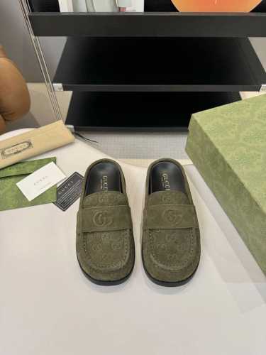 工厂P价 女装女鞋 运动原单 Gucci古驰2025年新款平底半拖一脚蹬时尚懒包头穆勒鞋单鞋 面料：牛反绒 内里：羊皮 鞋底：原版开模鞋底 尺码：35-41 4