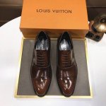 工厂p批 路易威登 Lv 高端商务正装皮鞋风格华贵典雅，实用性和款式并重，专业专注细节与品质，专柜原版1：1超精准复刻 ！材质：鞋面采用进口原版牛皮牛皮里。原版