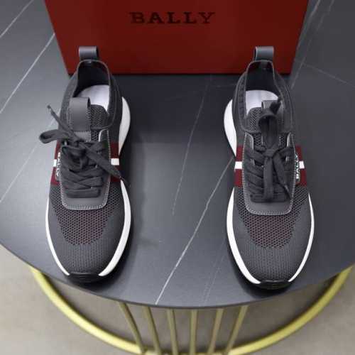 出厂价Pp： Bally巴利原厂货，男士春夏休闲运动懒人穿脱一脚蹬，专柜在售新款，采用进口飞织透气鞋面，面料柔软细腻舒适透气，鞋面饰以B家经典字母Logo设计，