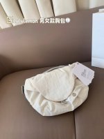 Lululemon 男女款胸包超好看 防水面料，好打理，超级实用的多功能休闲运动款，不挑男女 #Ululemon #Lululemon 包 包包可单肩 腰包 斜