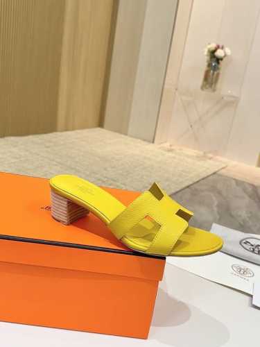 爱马仕Hermes，真皮大底 出厂价 顶级版本！原版开发 鞋面：牛皮 内里垫脚 羊皮 大底：意大利真皮大底 跟高：4.5Cm 码数：34-43注 34 41 4