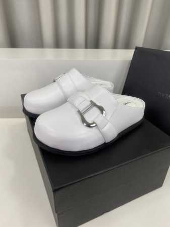 DYMONLATRY 春夏新款极简大头勃肯拖鞋 刷新视觉美感，厚底大头萌宠大气，国潮轻奢崛起的标识，外观 配色 线条 无不彰显与众不同的美，众多明星网红博主种草 - 点击图像关闭