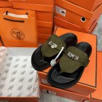 出厂： 爱马仕Kelly扣夹脚人字拖 军绿色绒面实拍码数：35-43