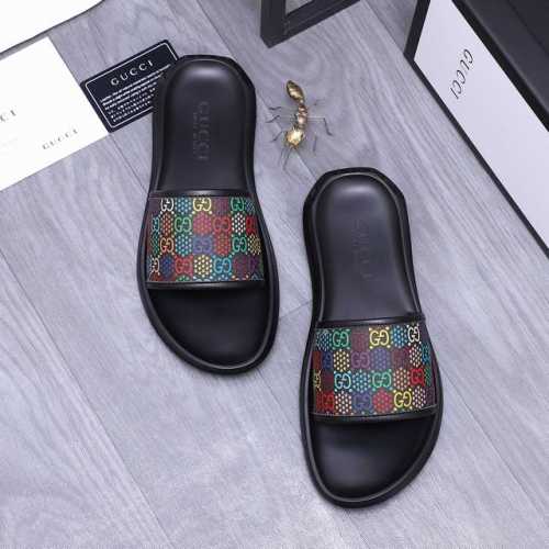 商品商标：Gucci 古驰 拖鞋 正码码数: 38-44 45.46定做不退换 商品材料：精选牛皮印花鞋面 脚背仿皮里 原版大底