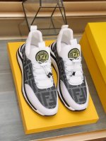 工厂P价 Fendi 芬迪小怪兽 男士休闲鞋最新元素潮爆全球，官网火爆热卖，最新休闲鞋，原版版本，面料采用原版透气布羊皮内里，原版防滑大底，舒适以质量说话，颜色