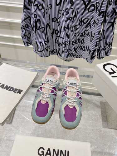 出厂 新品来袭 GANNI 杨幂同款 拼色复古德训鞋休闲运动鞋 原版购入开发 做货 丹麦知名品牌ganni 复古拼色德训运动鞋 整体鞋面为颗粒感十足的帆布材质，