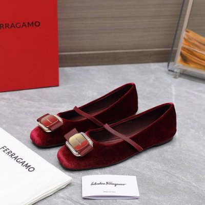 工厂P价P 最高版本 Ferragamo菲拉格慕 春夏新款蝴蝶结浅口女鞋 Sf标志性蝴蝶结五金钻扣平底单鞋 糖果色方头百搭芭蕾舞鞋 市面顶级版本 材质：面料10