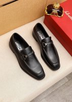 商品商标：Ferragamo 菲拉格慕 休闲皮鞋 正码码数: 38-44 45.46订制 商品材料：精选 进口头层小牛皮鞋面+奢华五金扣，进口水染牛皮内里。强烈