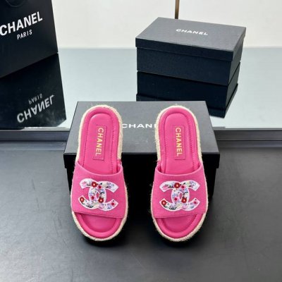 厂价 高版本 Chanel香奈儿电绣双C的Logo编织 渔夫拖鞋 一字拖鞋 专柜原版开发 正品工艺 鞋正中的双C Logo点缀恰到好处 简约大方. 羊皮面小香拖