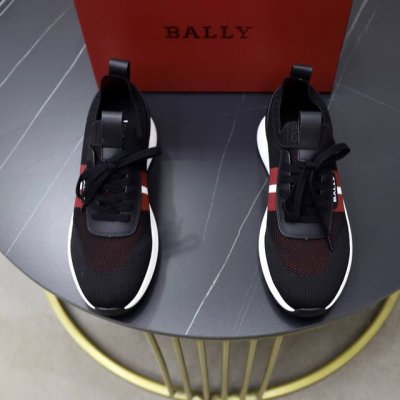 出厂价Pp： Bally巴利原厂货，男士春夏休闲运动懒人穿脱一脚蹬，专柜在售新款，采用进口飞织透气鞋面，面料柔软细腻舒适透气，鞋面饰以B家经典字母Logo设计，