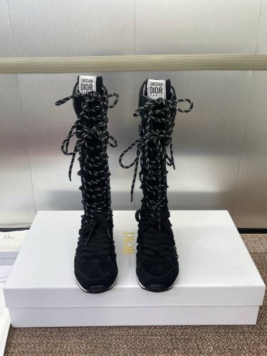 工厂p价p dior 迪奥 2025春夏新款 First摩登运动女靴 明星同款厚底系带休闲骑士靴 Cd字母Logo镂空拼色高筒靴 材质:鞋面进口定制牛猄皮 环保