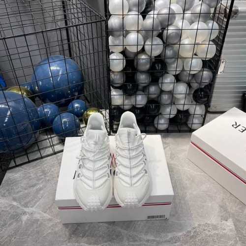 出厂 新款 Moncler盟可睐 蒙口 Trailgrip Lite2 GTX减震轻质户外越野运动鞋 王一博同款 功能：具有舒适防滑性能，采用皮革和科技面料制成