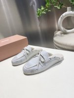 出厂 缪缪2025擦色系带鸡眼平底豆豆托鞋 走秀新款 .复古小皮鞋乐福鞋 豆豆鞋 复古时尚 简约高级 随意搭配 上脚非常舒适 年度必入款 超级重工 每一双都是独