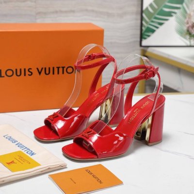 最高版本 Louis Vuiteeon Lv X Tm 路易威登爆款上市 最新L家春夏款专柜最新走秀凉鞋 官网系列同步更新 完美楦型+小V扣设计、再现经典、款式
