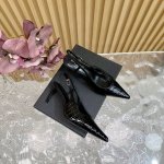 YSL 圣罗兰 SS2024夏季新品 走秀款高跟凉鞋 半拖 2024全新春夏系列后带方扣高跟凉鞋 ！ 尖头高跟拖鞋淡淡的夏日里怎么少得了一双仙女鞋 各种小裙子搭