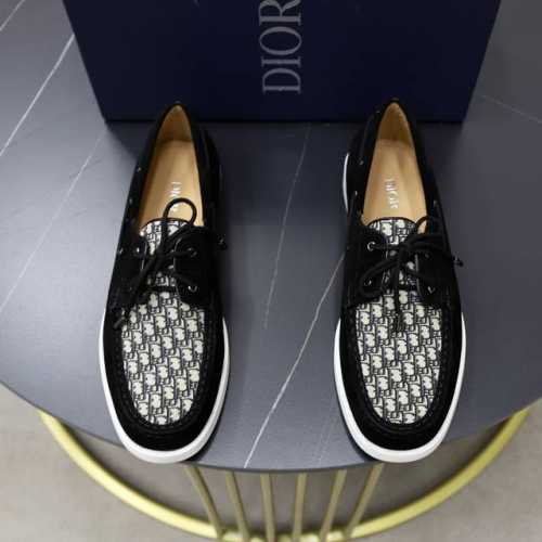 出厂价： 品牌：迪奥dior 标准码：男码38 44 45可以定做 等级：官网同款 材料：原版牛皮拼接 牛皮内里 原版tpu耐磨柔软大底 款式类别：休闲运动版