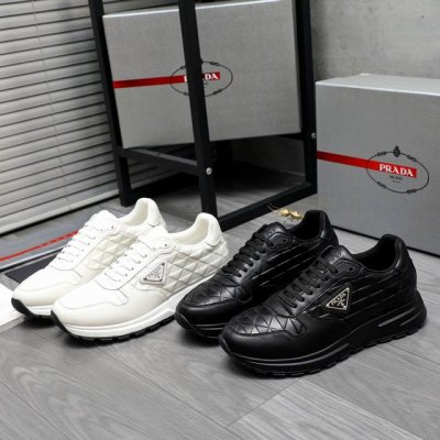 商品商标：Prada 普拉达 休闲鞋 正码码数: 38-44 商品材料：精选 牛皮鞋面 牛皮鞋垫 透气网内里 原版大底