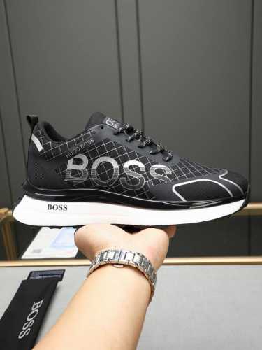 Boss 时尚顶级潮牌，一款能驾驭各种风格男鞋，鞋面由多种材质拼接而成，内里为进口网布，吸汗舒适，爆米花大底设计是重中之重-轻便.舒适。极度考验工艺要求:双色可