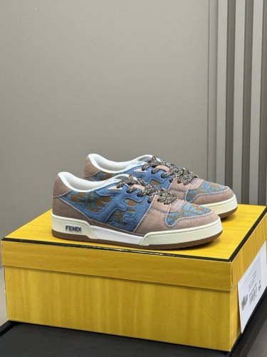 女 男 fendi Match Ss25新色 f家经典滑板鞋25新色 情侣款 好穿好看 很热门 顶级品质 情侣Size 35-45