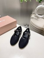 出厂价p 顶级品质 Miu Miu2025春夏玛丽珍镂空平底单鞋 鞋面:进口网面 垫脚 内里:进口山羊皮. 意大利进口牛皮大底 size:34-41. 34码4
