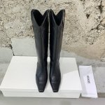 Khaite 秋冬新款猫跟神靴又A又飒不一定斩男，但一定斩女鞋型纤细又时髦，微微的堆积感超显腿细女神的百搭瘦腿靴，轻松穿出时尚大长腿原版1:1订制优质羊皮 羊京