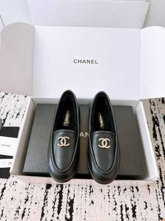 代购级 出厂 带飞机盒包装 ChaneL 24K泰迪毛毛鞋 秋冬新款 小香羊羔毛乐福鞋 舒适保暖平底毛毛鞋 秋冬新款单鞋 香奶奶新品乐福鞋 设计简约高级，超级百 - 点击图像关闭