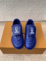 P470Lv25Ss 春夏季新款 情侣同款球鞋 穿上就是时髦精 这款 Footprint Soccer 运动鞋于2025春夏系列时装展中亮相，是Pharrell