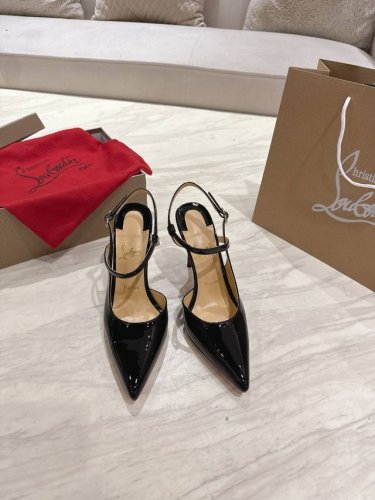 顶级版 原版盒 christian Louboutin 2025S原版做货重工Cl新款绑带高跟鞋 材质 头层高光小牛漆皮 内里 粒面珠光羊皮里 大底 原版进口A