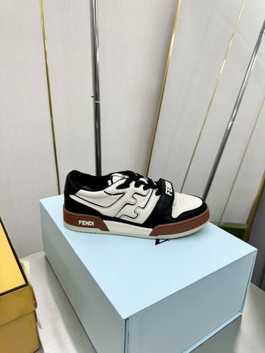 顶级版本情侣款男女码出厂价p Fendi芬迪~~25最新爆款 首款运动鞋~~Fendi Match篮球运动鞋，最新元素注入加Ff复古的设计，超经典百搭系列 鞋面