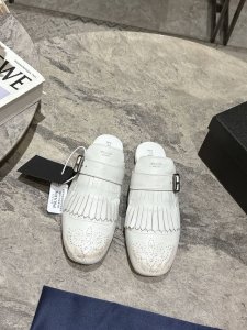 顶级品质Prad* 25ss 普拉达走秀款复古流苏半拖鞋单鞋爆款！走秀款 复古感时髦满满 随意百搭 时尚休闲 独到味道，人人都爱也轻松驾驭 每年都会爆.足以征服