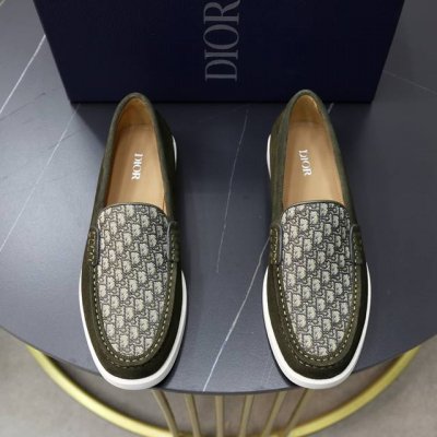 出厂价Pp： 品牌：迪奥Dior 标准码：男码38 44 45可以定做 等级：官网同款 材料：原版牛皮拼接 牛皮内里 原版Tpu耐磨柔软大底 款式类别：休闲运动