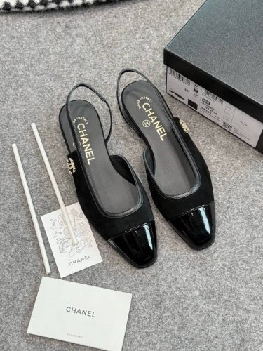 高货 Size：35-36-37-38-39-［定做40-41-42］ Chanel丨小香25新款后空Slingback钻扣凉鞋 上脚惊艳～经典小圆头设计，优雅