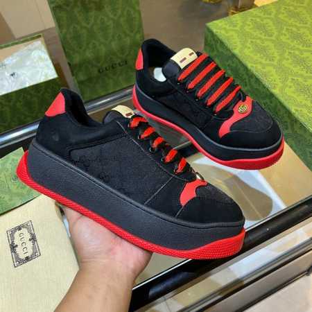 顶级版本原版购入开发做货，品质100 99.99免检.淡季跑量价 这款运动鞋采用gg帆布材质。紫色皮革细节以鲜明对比为单品增加深度，细节更显丰满 ！ 面料：原版 - 点击图像关闭