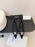 360 Celin* 凯旋门高跟单鞋 自留款！现货首发！新款银色尖头高跟鞋 矮跟凯旋门鞋稀有的银色系列 好精致呀银色的凯旋门很低调黑色绝了，搭配小裙子牛仔裤都很