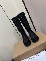 小众INUIKII羽绒雪地靴 陪你度过寒冷的冬天吧# 轻奢潮人必备舒服脚底,注入时髦基因，多元态度,绝不止步，超火爆上市颠覆了传统雪地靴的设计，将拥抱温暖超轻量