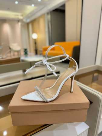 价格P： 吉安维托 罗西 Gianvito Rossi 露趾凉鞋搭配细高跟，性感而精致。 吉安维托 罗西 Gianvito Rossi 秉承了其传统意大利工艺， - 点击图像关闭