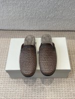 p半拖 P单鞋 Brunello Cucinelli 新款草编织Bc平底半拖 单鞋 Bc很有品味！配上一双袜子穿也很不错，搭配牛仔裤穿也好看！ 作为女性最爱的品